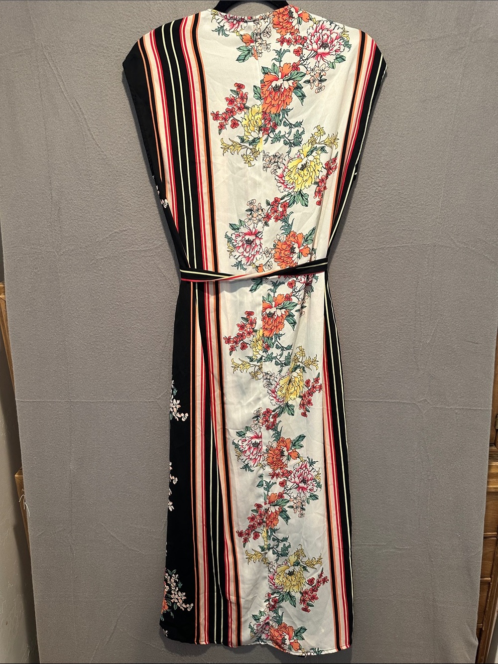 Floral-Print Black Midi Dress with Stripe-Trim Self-Tie Waist - Picture 3 of 3